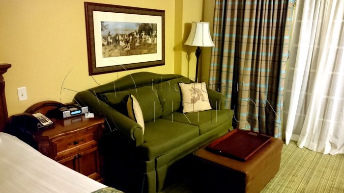 Saratoga-Springs-room-sofa-001