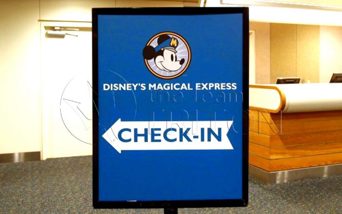 Disneys-Magical-Express-sign-board-at-MCO-001